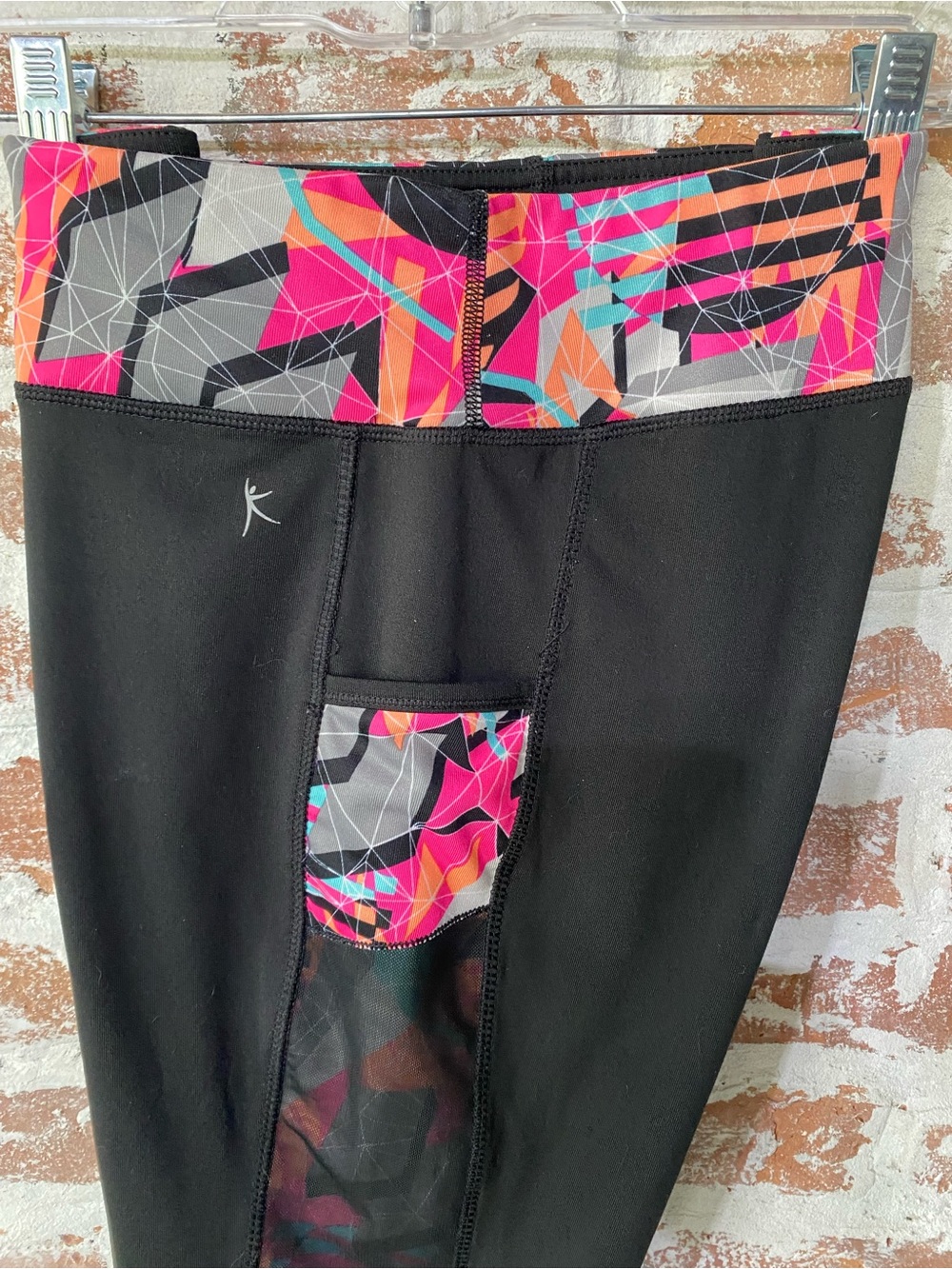 NWOT DANSKIN NOW Black Leggings with Pink Orange & Teal Geo Trim, Pkt and Mesh